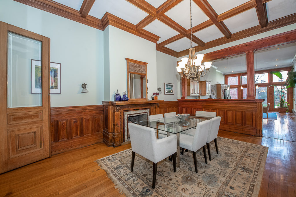 1717 Wallace Spring Garden Townhome formal dining room